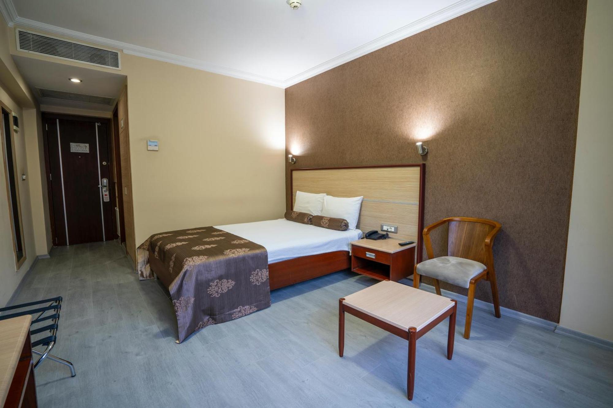 Halley Otel Денизли Екстериор снимка